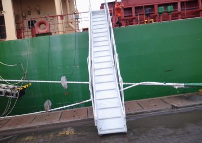 Manutenção e reparos navais